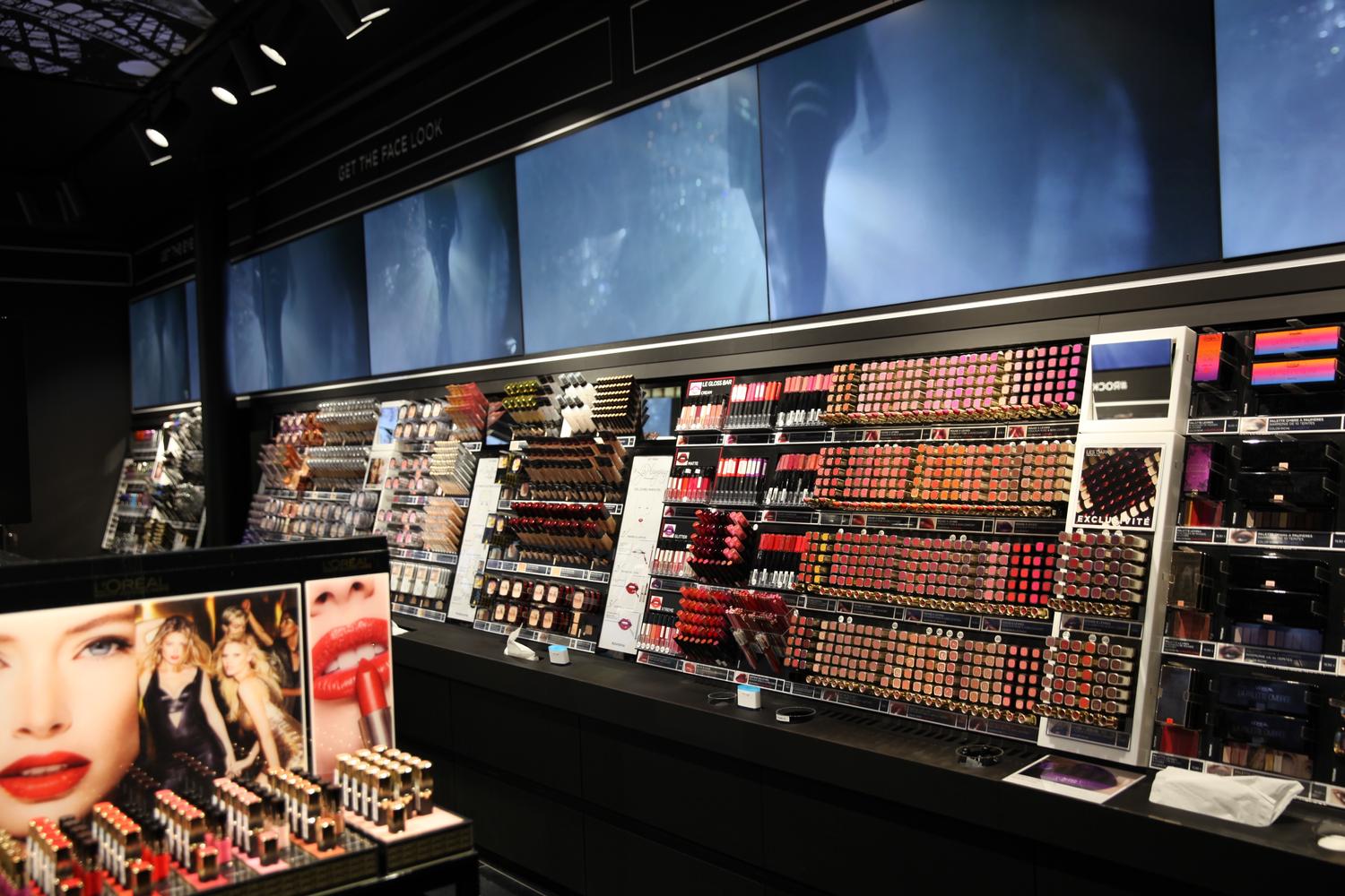 agencement boutique l'oréal paris