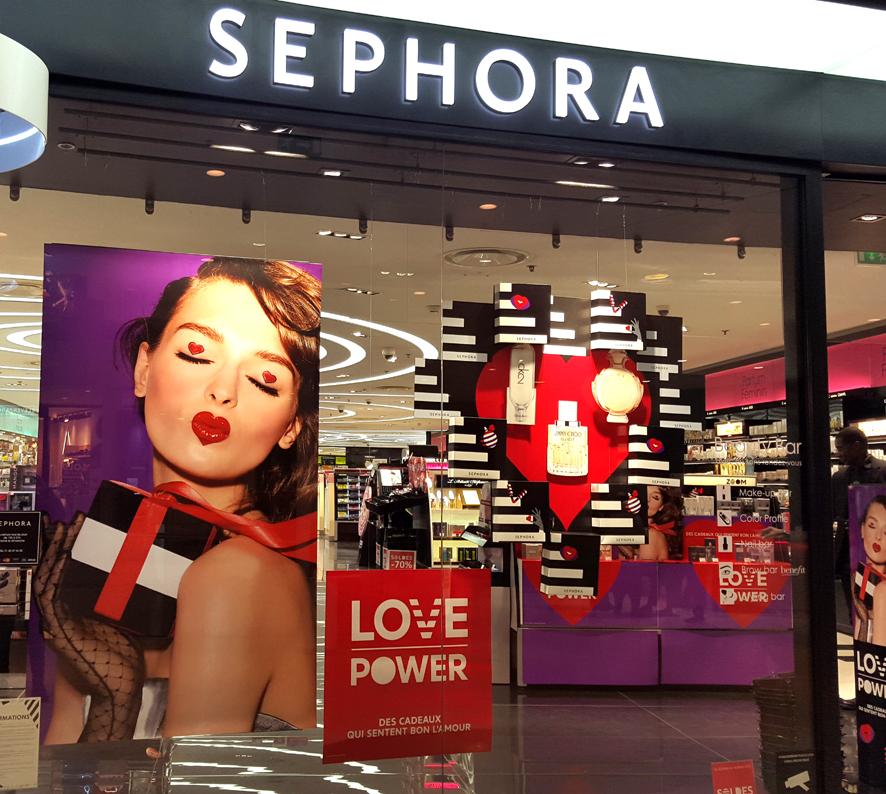 Sephora Valentine’s Day Window Display